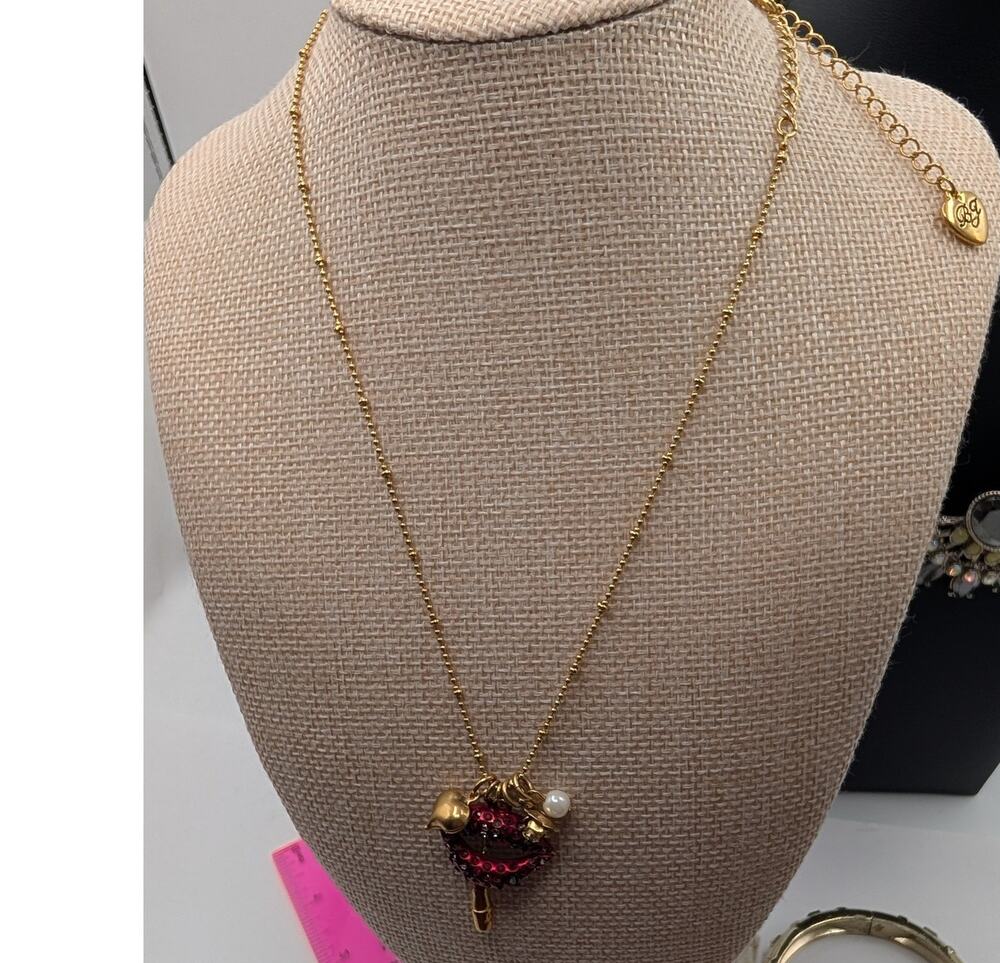 Betsey Johnson Red Lips Lipstick Charm Necklace Gold Tone Rhinestone Faux Pearl